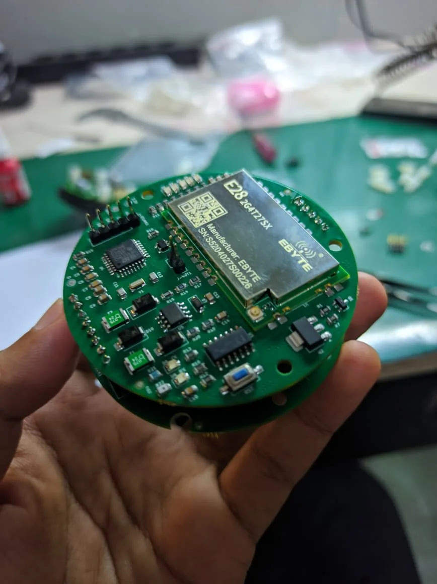 Board bulat dengan modul wireless